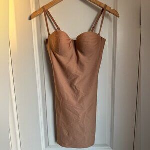 NWT Skims Body Molded Underwire Slip Dress